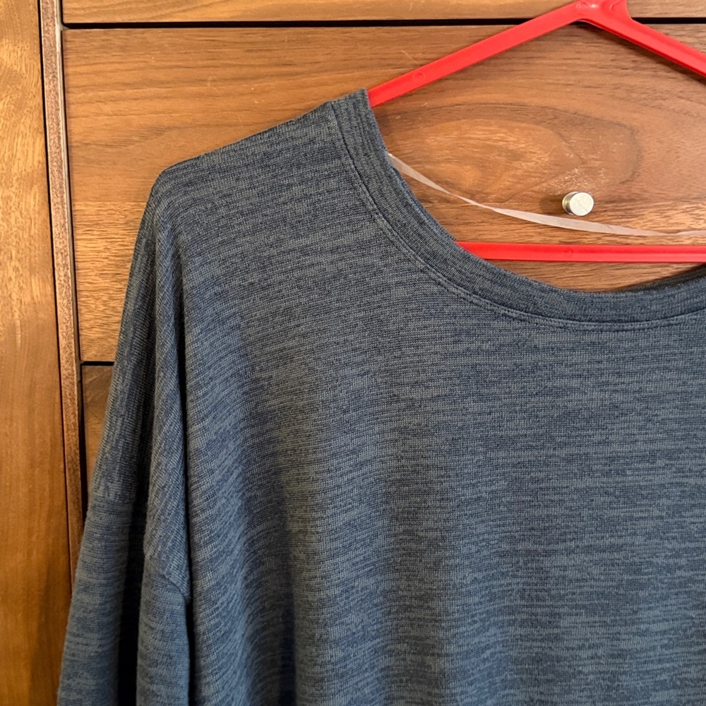 Lole open back sweater size medium blue/gray Size XL - Picture 7 of 9